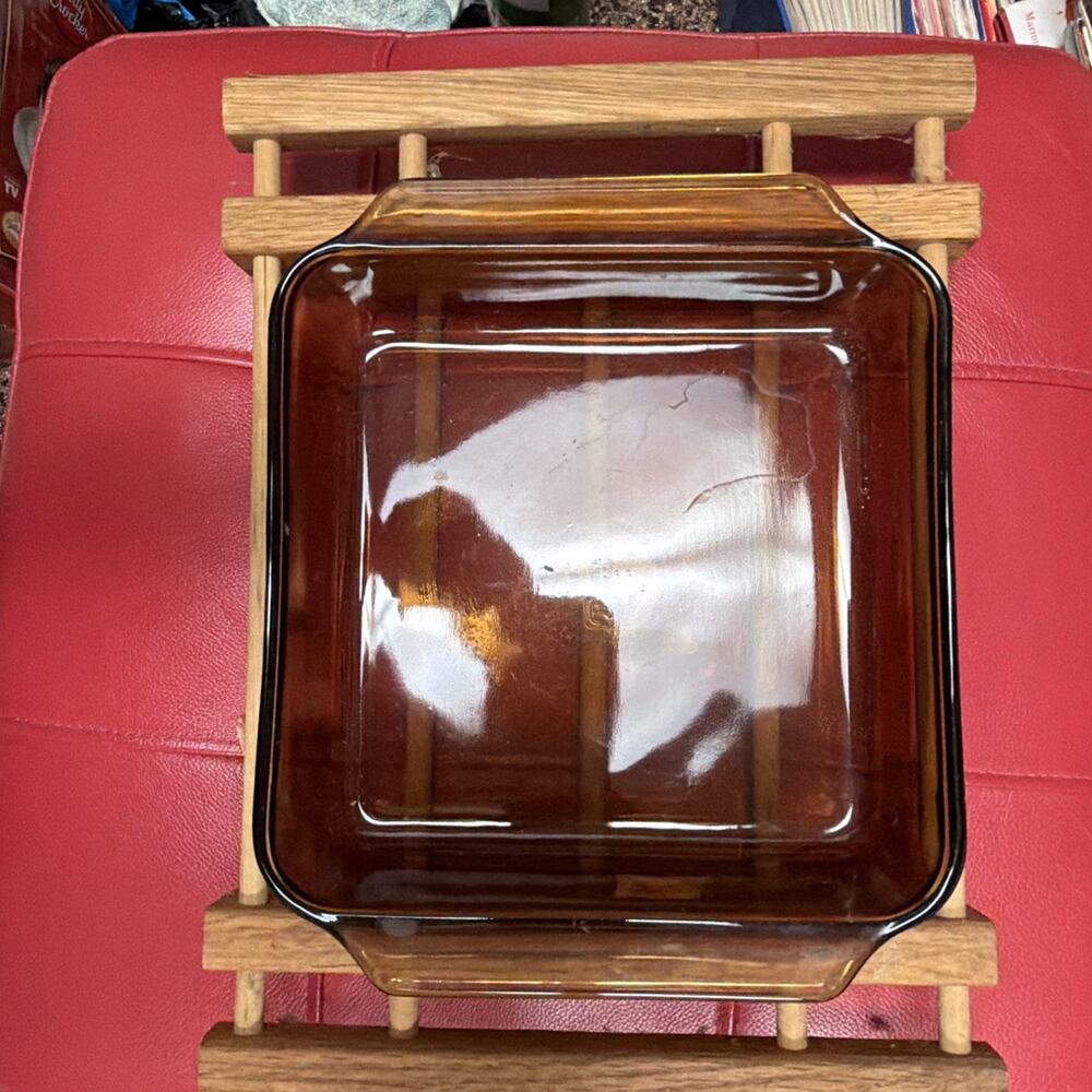 Wooden Stand Trivet & Anchor‎ Hocking 8x8 Casserole Dish